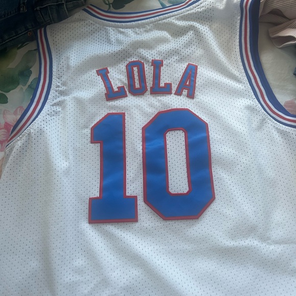 tune squad jersey, lola bunny Size LARGE - Picture 1 of 3